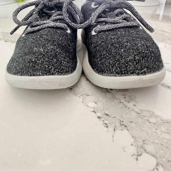 Allbirds The Wool Runners Sneakers - Picture 4 of 11